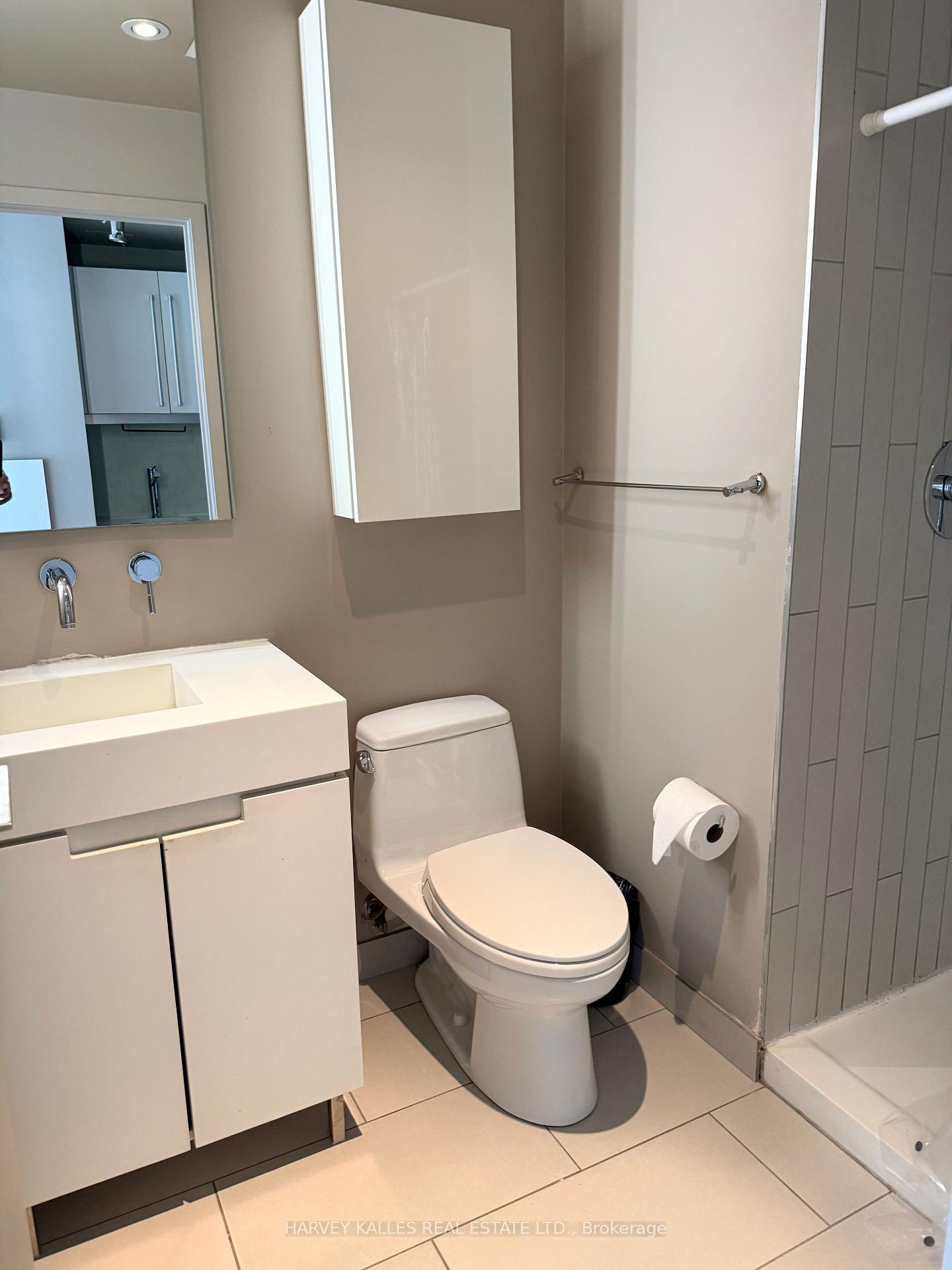 25 Oxley Street 304, Toronto Unit: 304