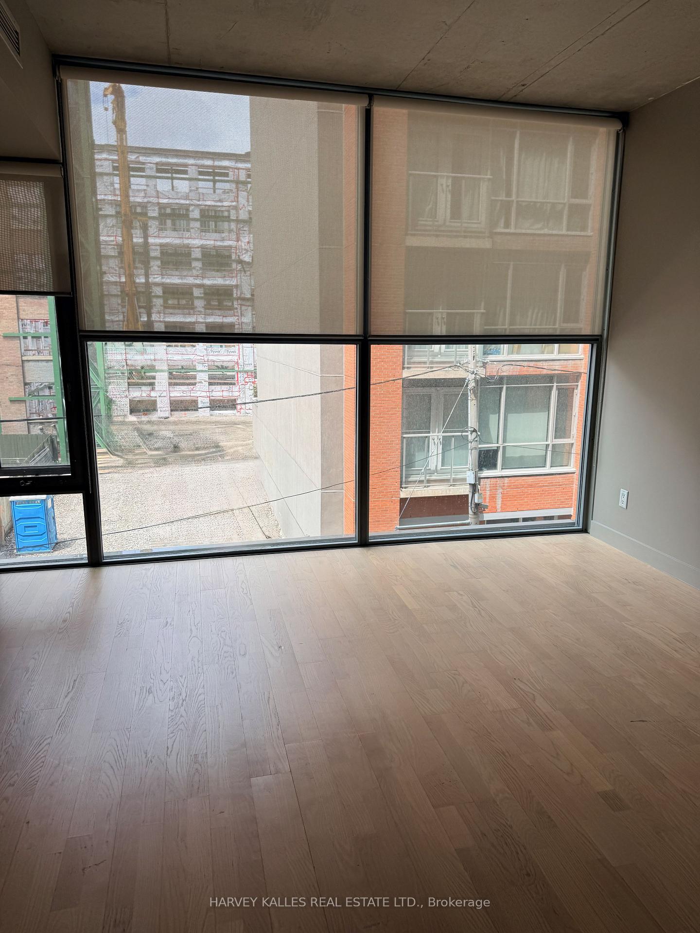 25 Oxley Street 304, Toronto Unit: 304