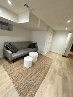 115 Northcliffe Boulevard Lower, Toronto Unit: Lower