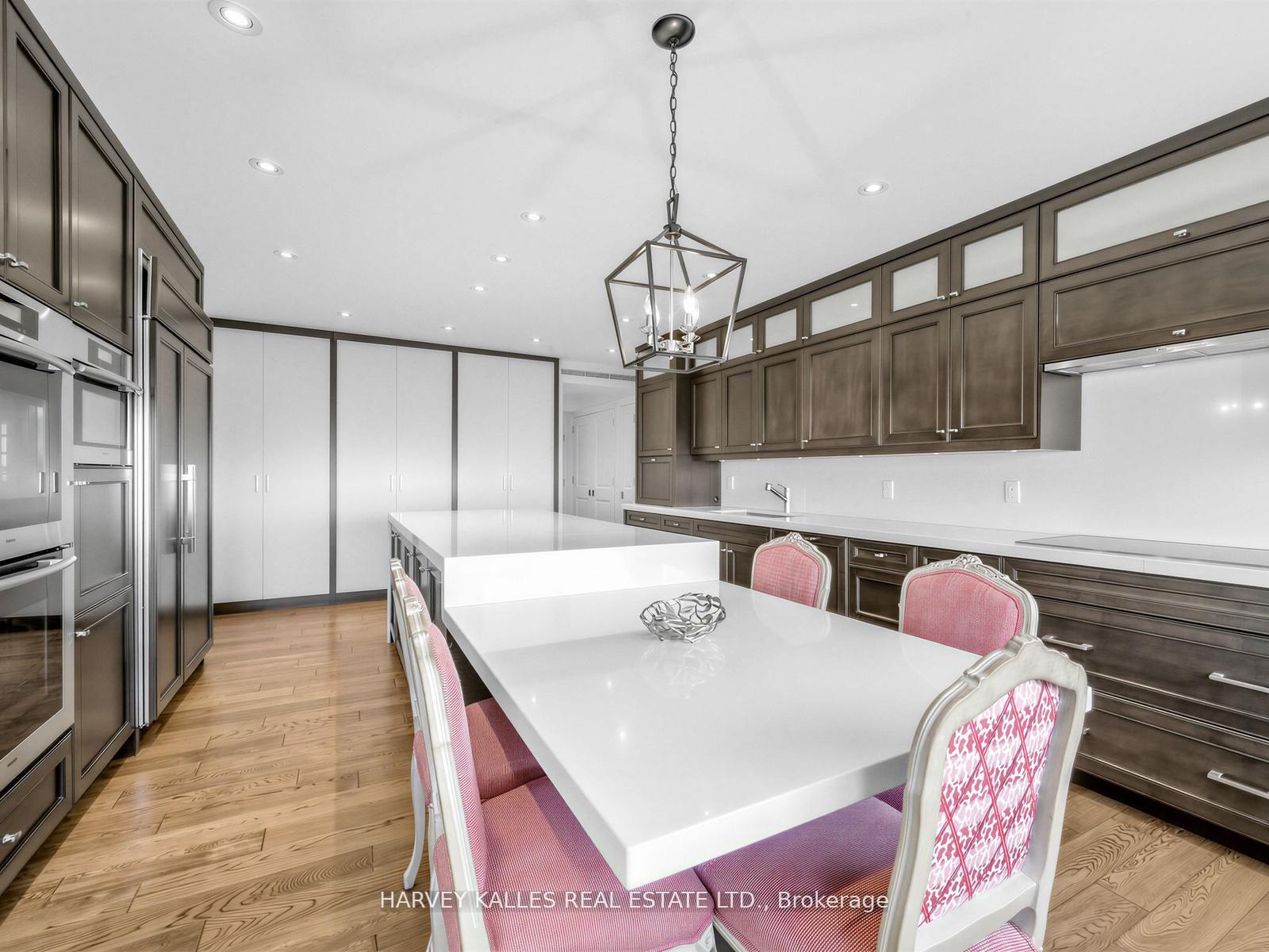 500 Avenue Road 1201, Toronto Unit: 1201