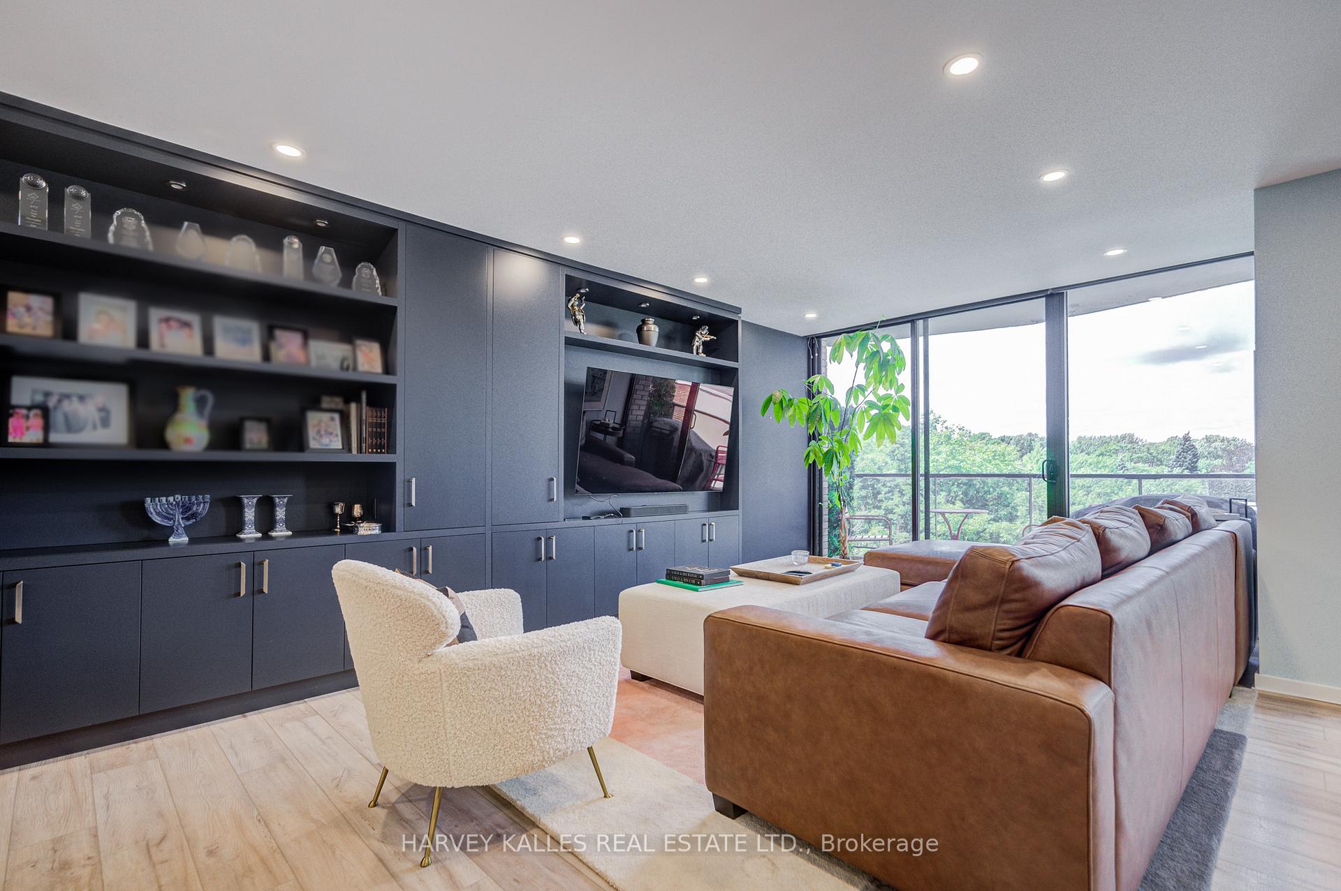 350 Lonsdale Road 503, Toronto Unit: 503