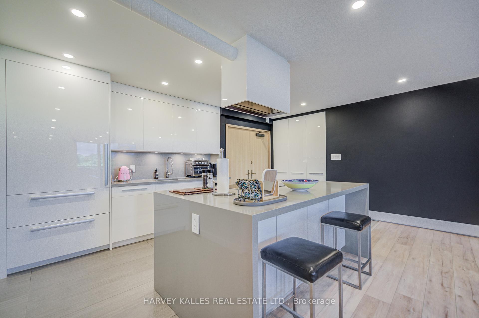 350 Lonsdale Road 503, Toronto Unit: 503