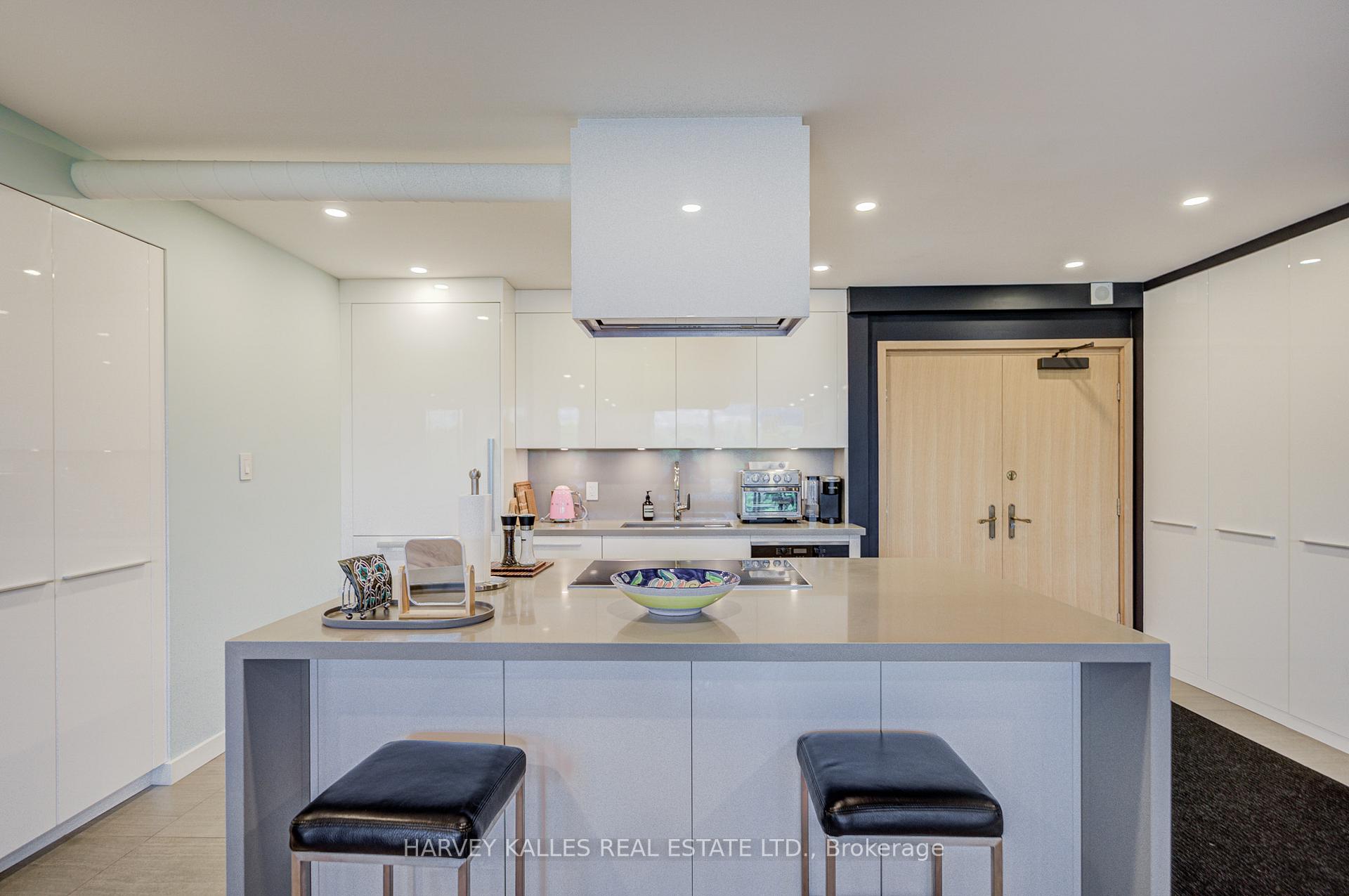 350 Lonsdale Road 503, Toronto Unit: 503