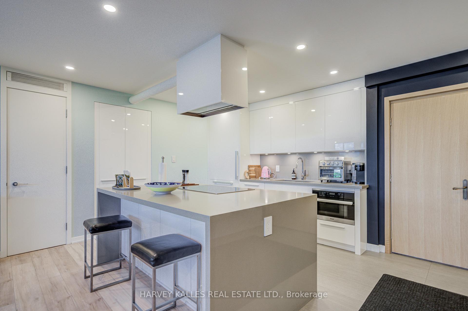 350 Lonsdale Road 503, Toronto Unit: 503