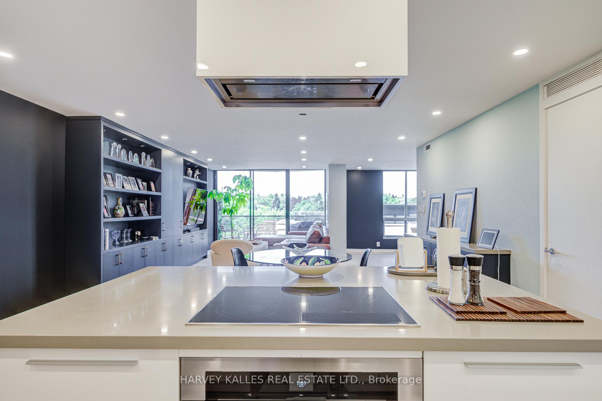 350 Lonsdale Road 503, Toronto Unit: 503