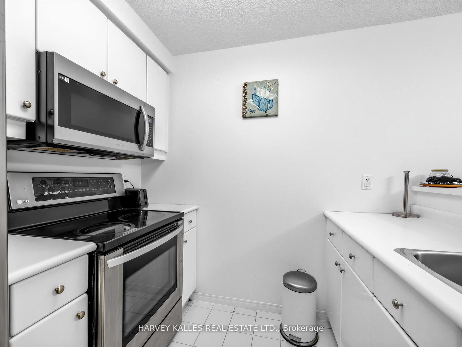 10 Yonge Street 705, Toronto Unit: 705