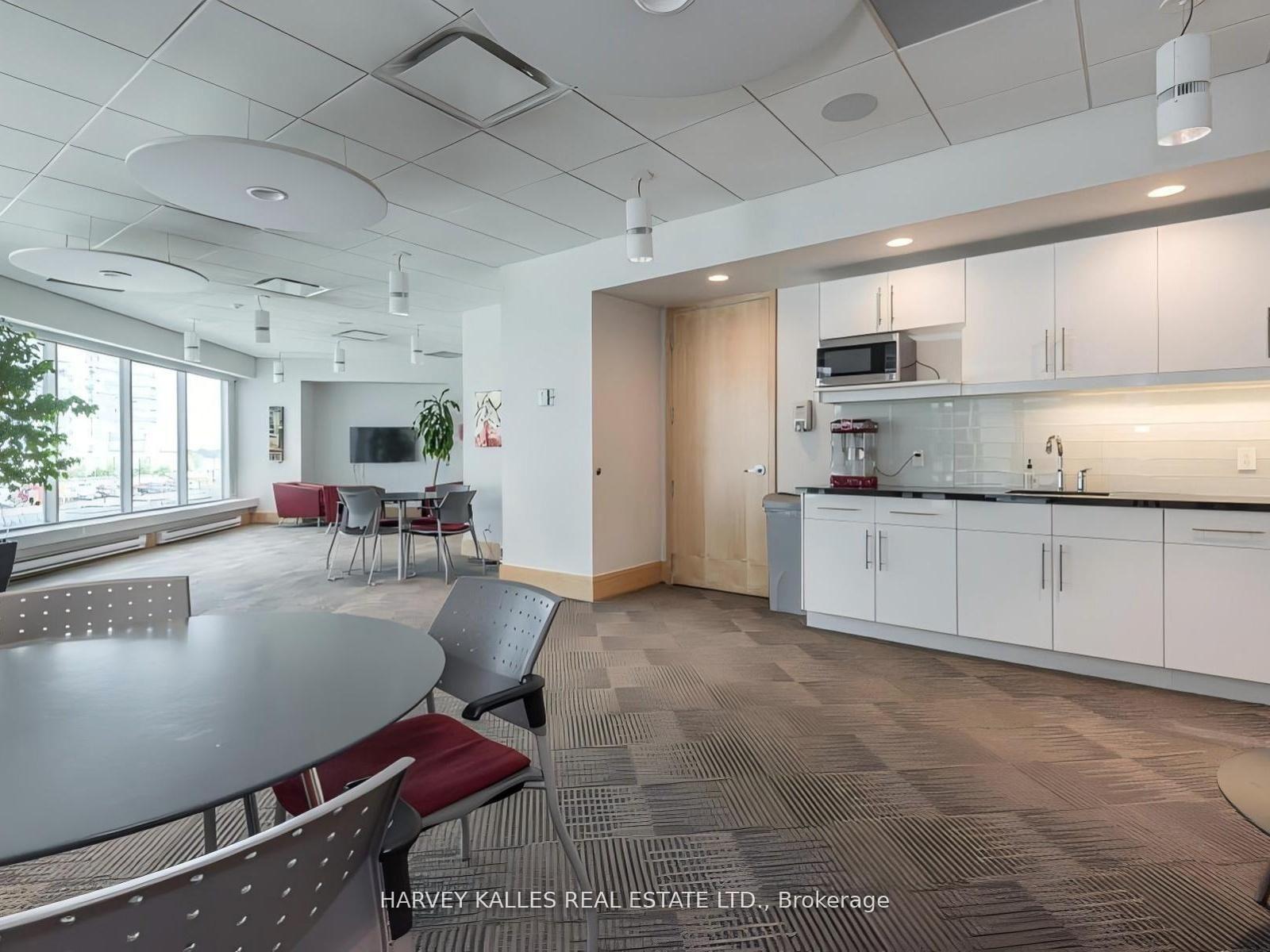 10 Yonge Street 705, Toronto Unit: 705