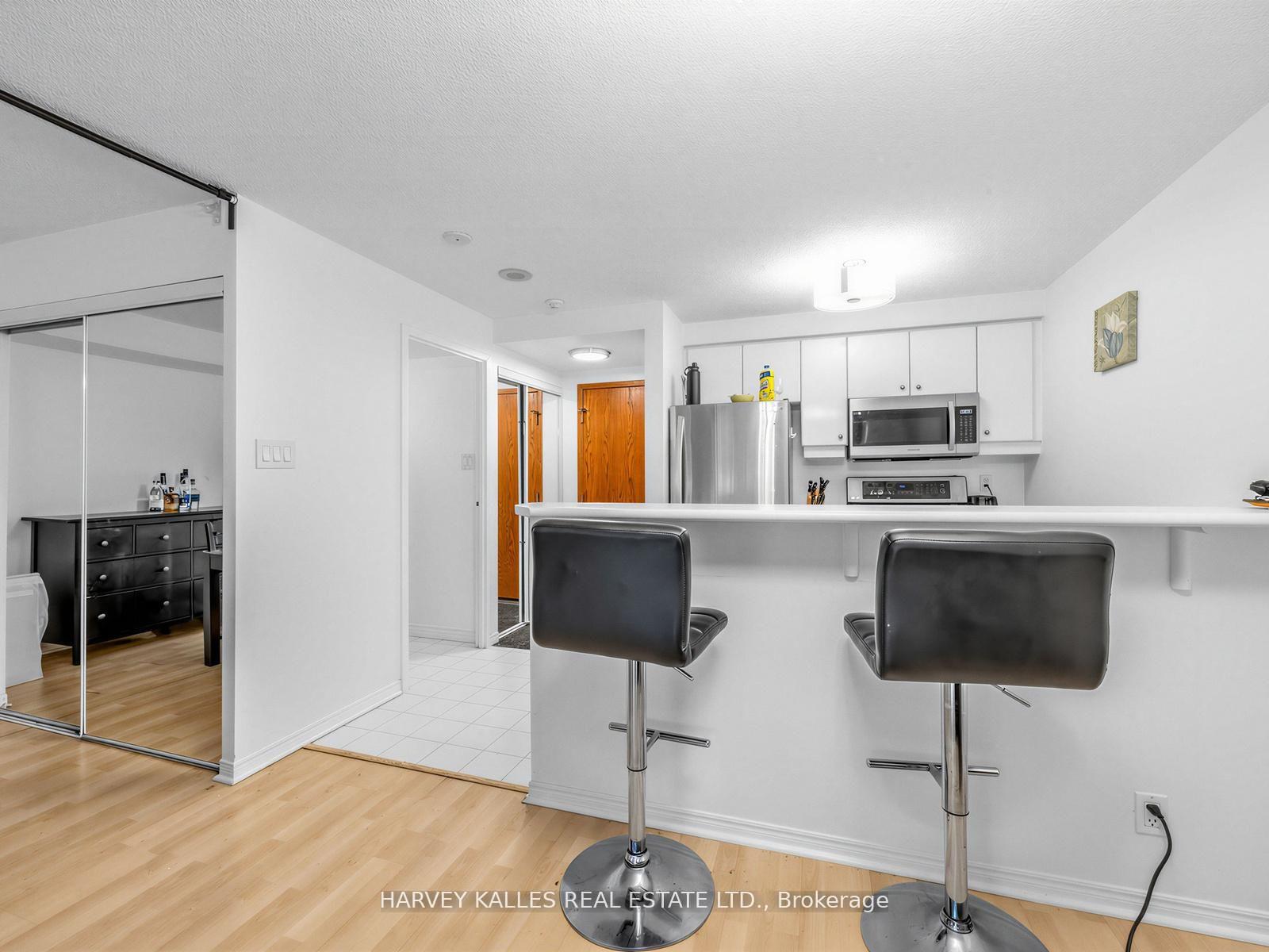 10 Yonge Street 705, Toronto Unit: 705
