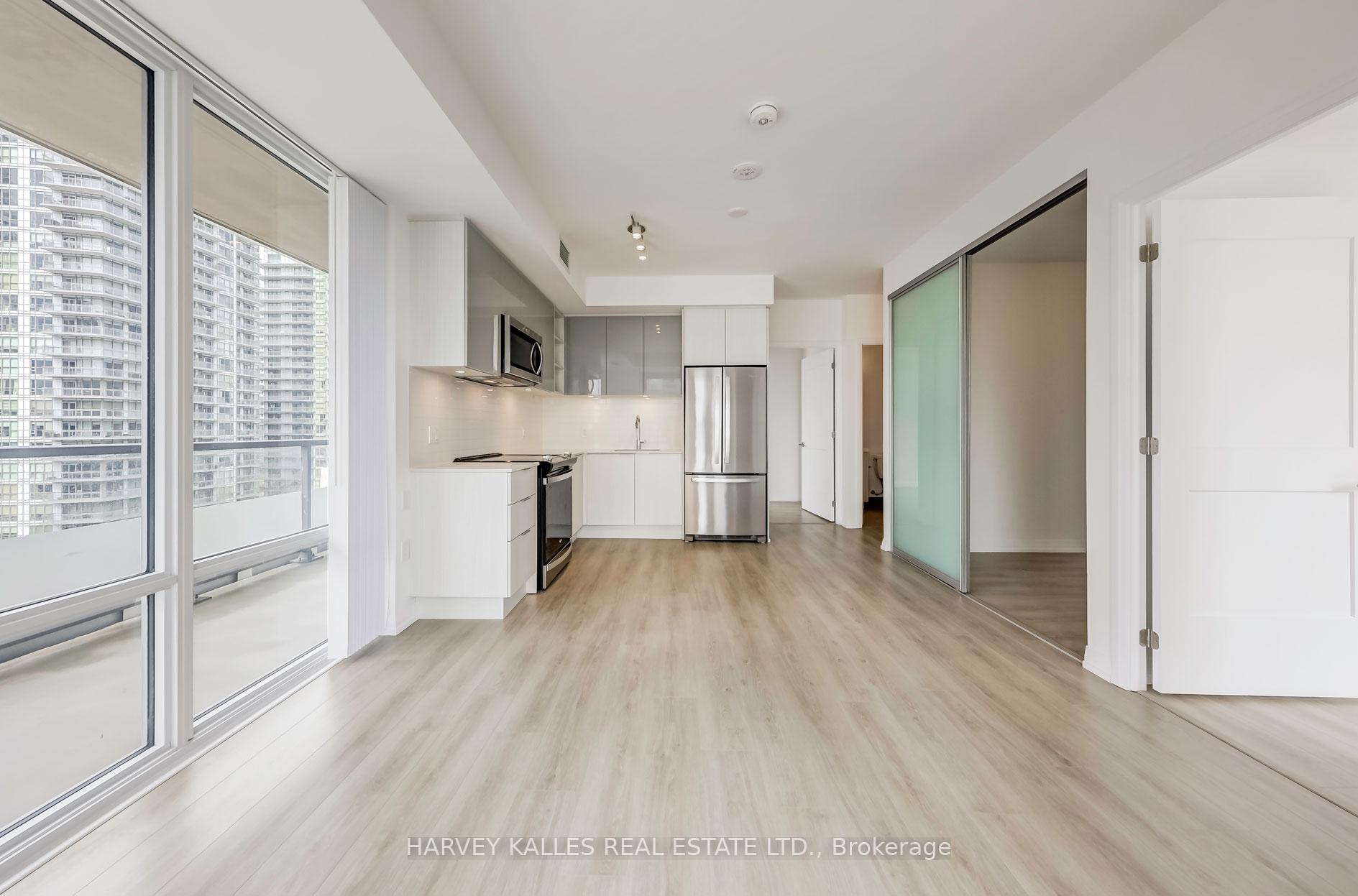 50 Dunfield Avenue 2217, Toronto Unit: 2217