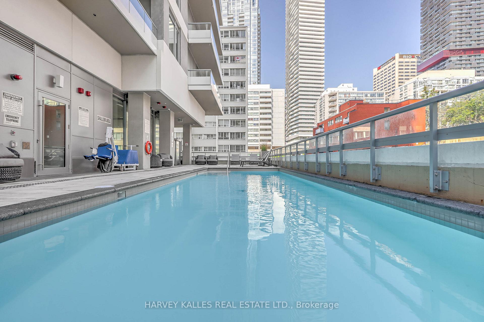 50 Dunfield Avenue 2217, Toronto Unit: 2217