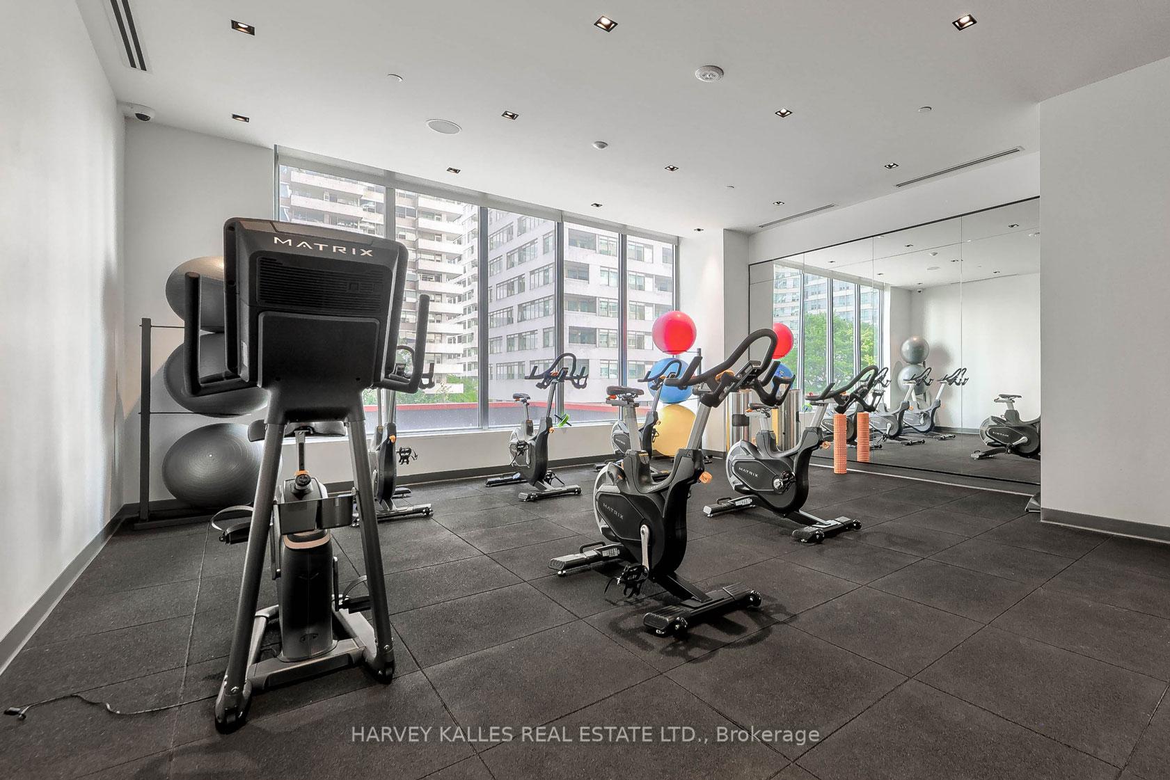 50 Dunfield Avenue 2217, Toronto Unit: 2217