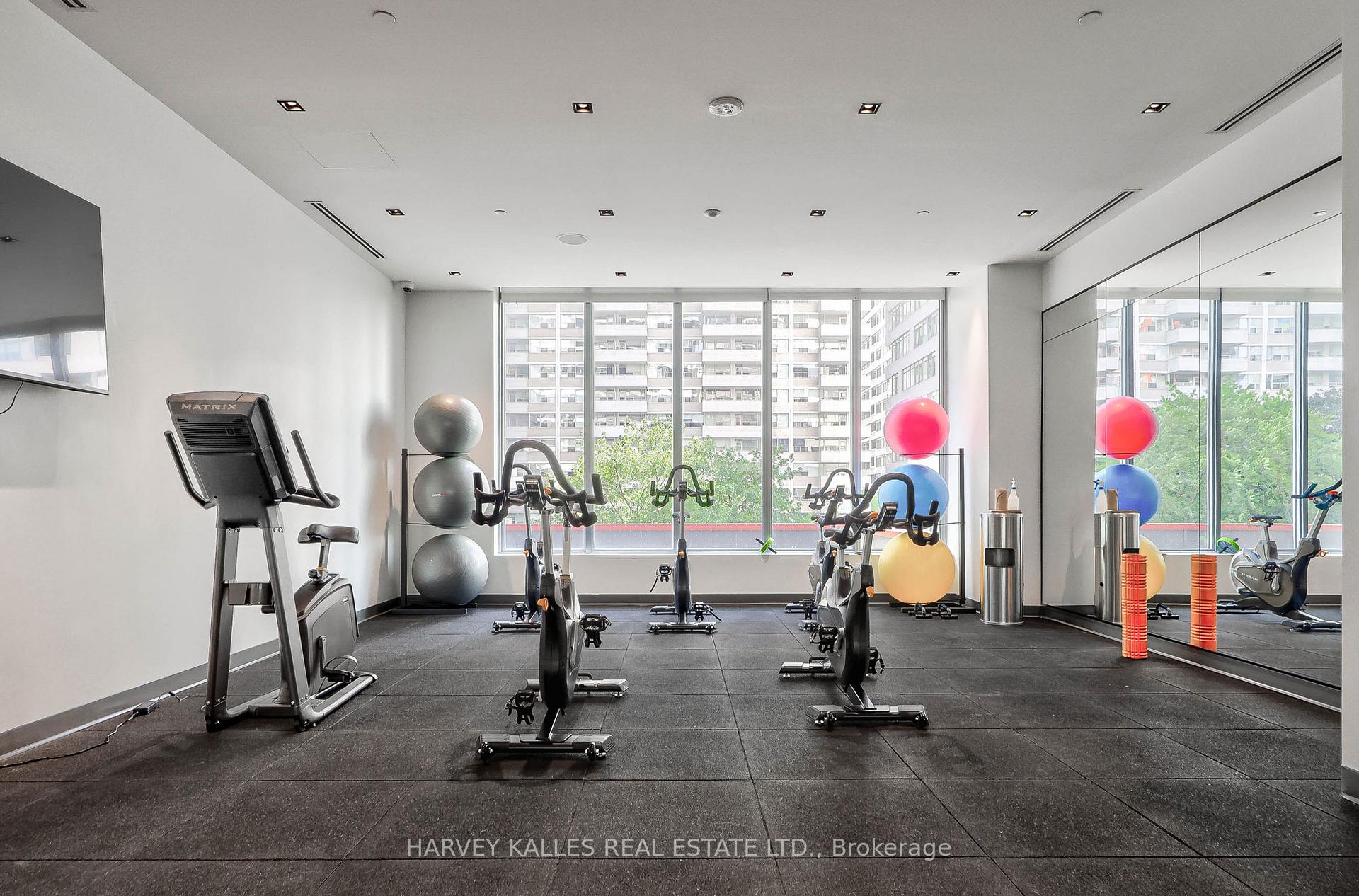 50 Dunfield Avenue 2217, Toronto Unit: 2217