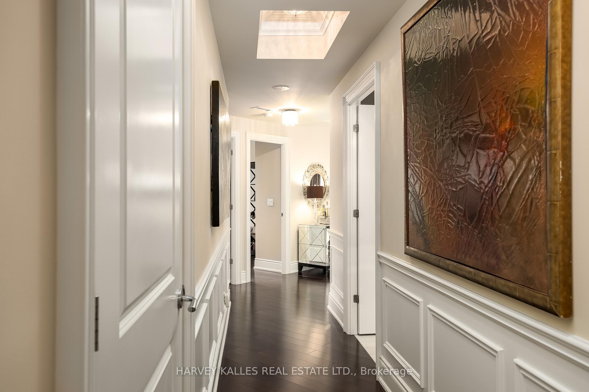 1717 Avenue Road 205, Toronto Unit: 205