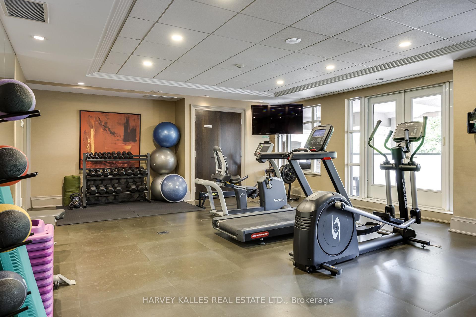 1717 Avenue Road 205, Toronto Unit: 205