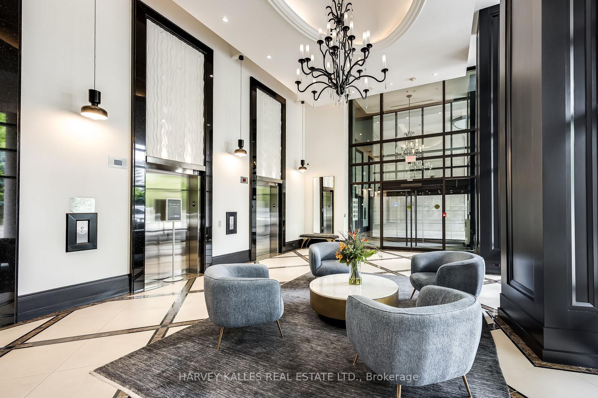 1717 Avenue Road 205, Toronto Unit: 205