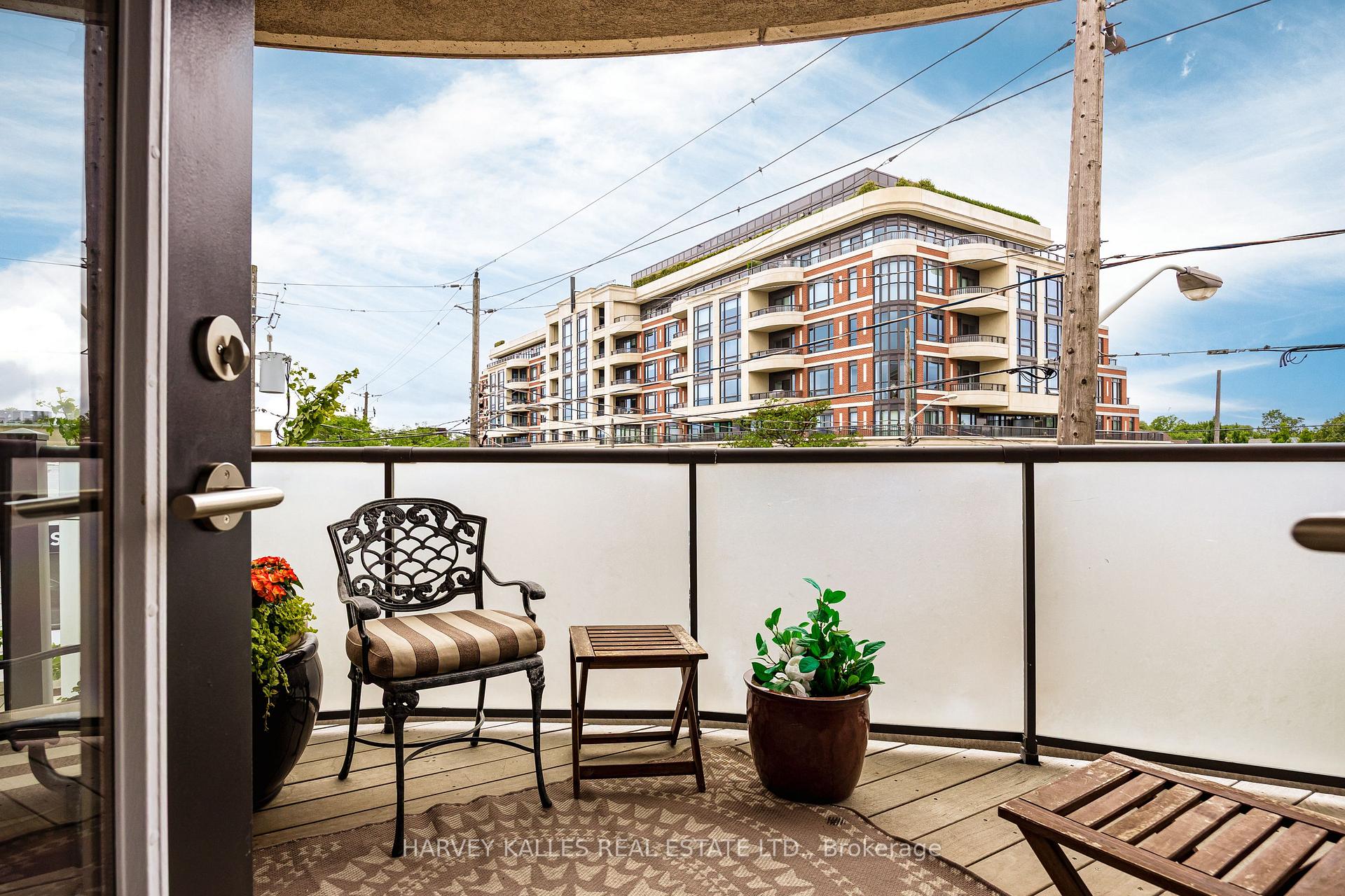 1717 Avenue Road 205, Toronto Unit: 205