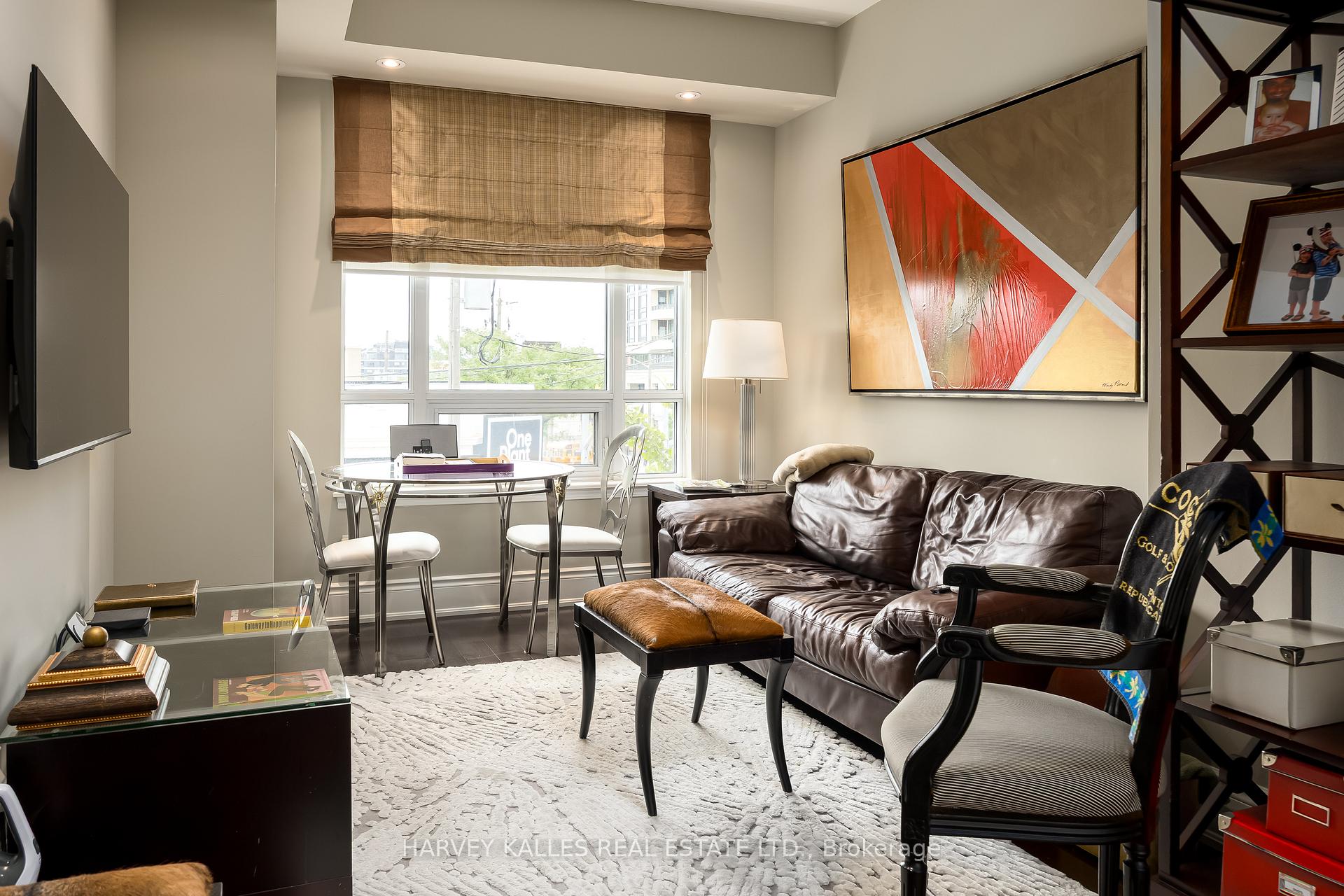 1717 Avenue Road 205, Toronto Unit: 205