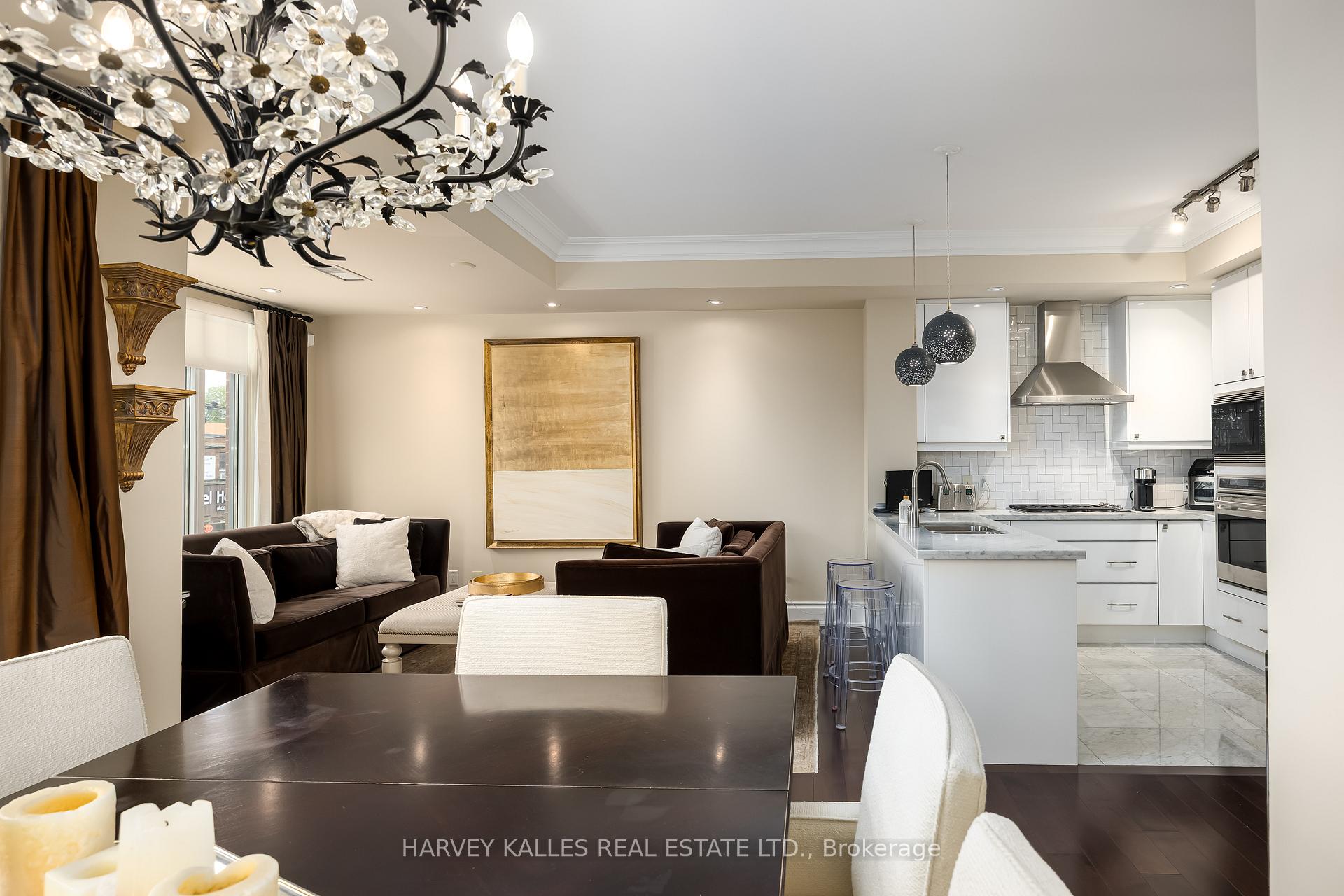 1717 Avenue Road 205, Toronto Unit: 205