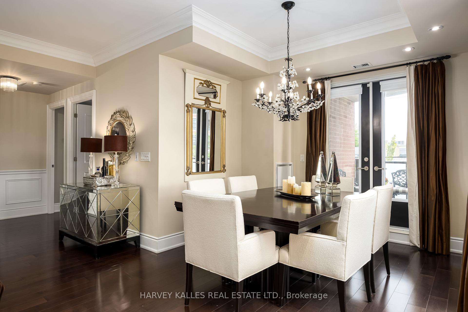 1717 Avenue Road 205, Toronto Unit: 205