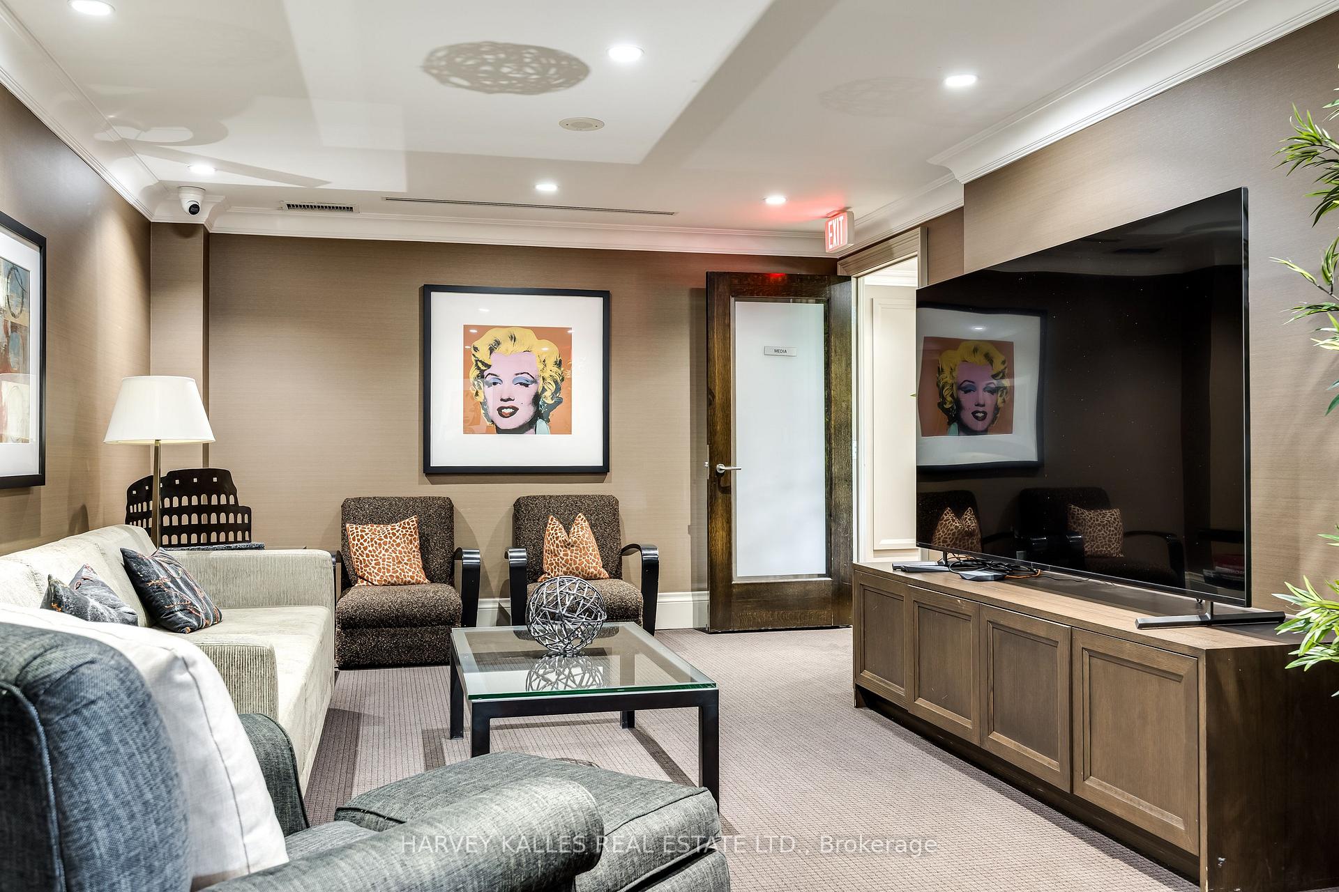 1717 Avenue Road 205, Toronto Unit: 205