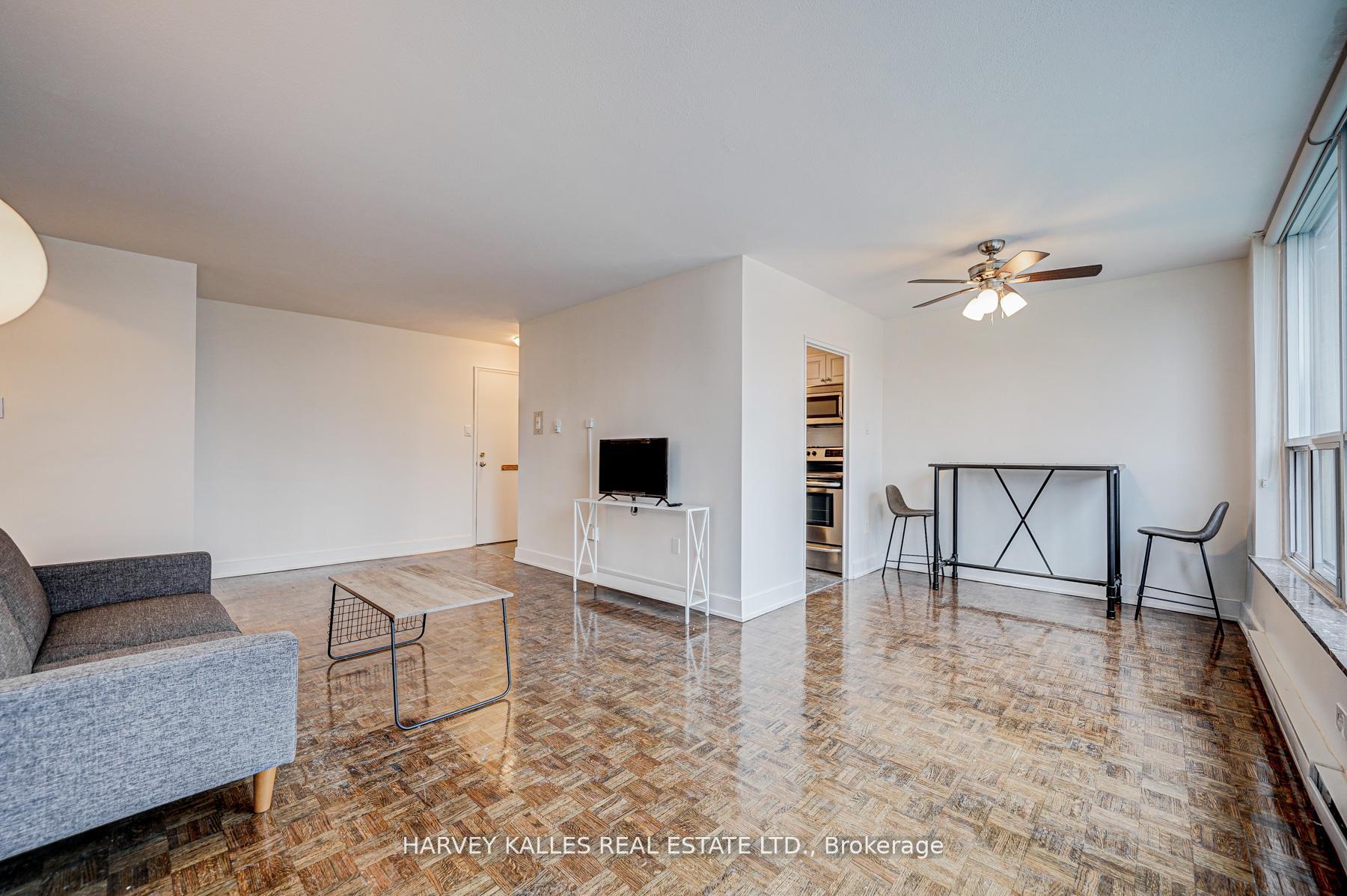 133 Erskine Avenue 301, Toronto Unit: 301