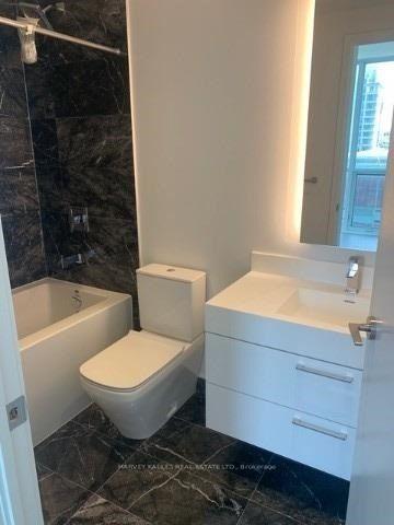 1 Yorkville Avenue 705, Toronto Unit: 705