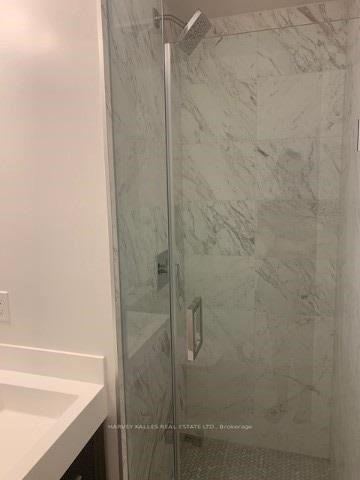 1 Yorkville Avenue 705, Toronto Unit: 705
