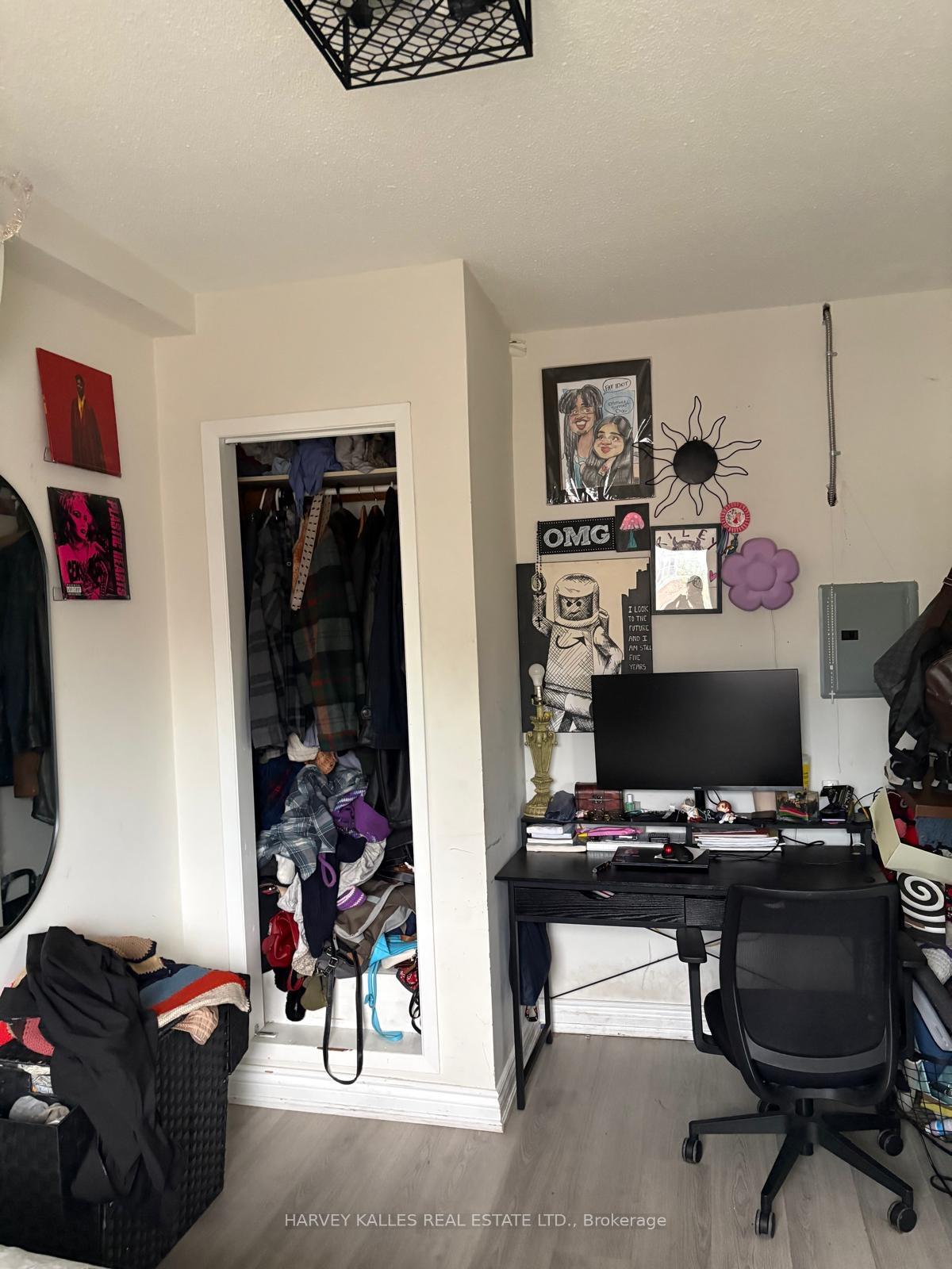 930 St Clair Avenue W 301, Toronto Unit: 301