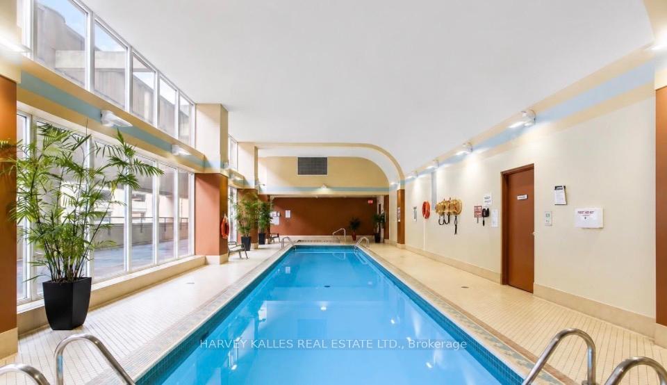 750 Bay Street 3003, Toronto Unit: 3003