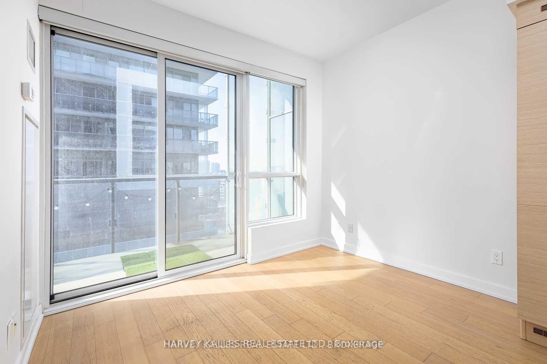 1030 King Street W 1002, Toronto Unit: 1002