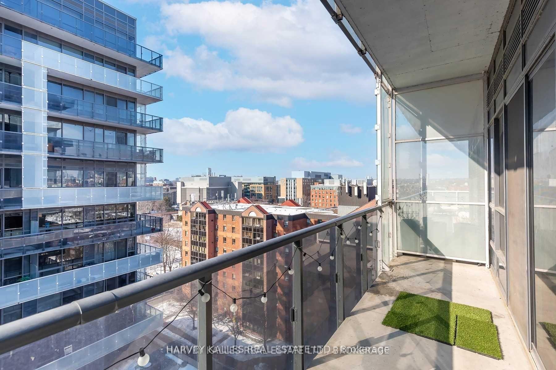 1030 King Street W 1002, Toronto Unit: 1002