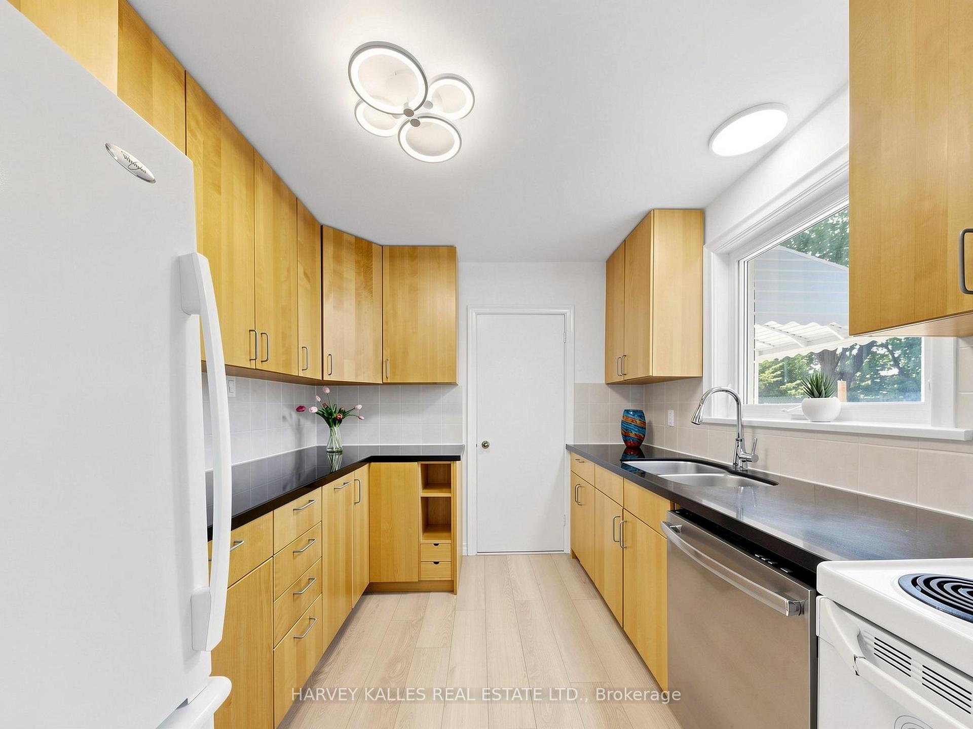 87 Combe Avenue, Toronto