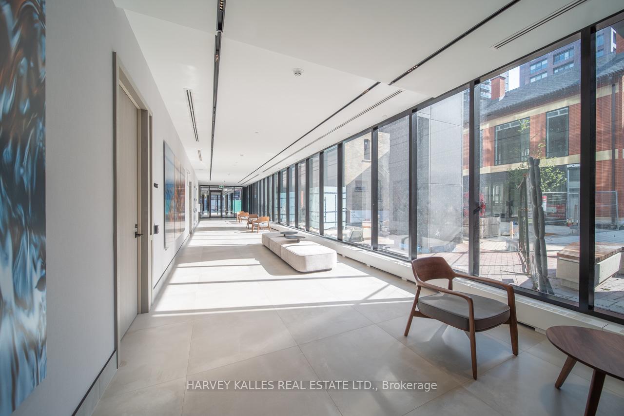 609 Sherbourne Street 1705, Toronto Unit: 1705