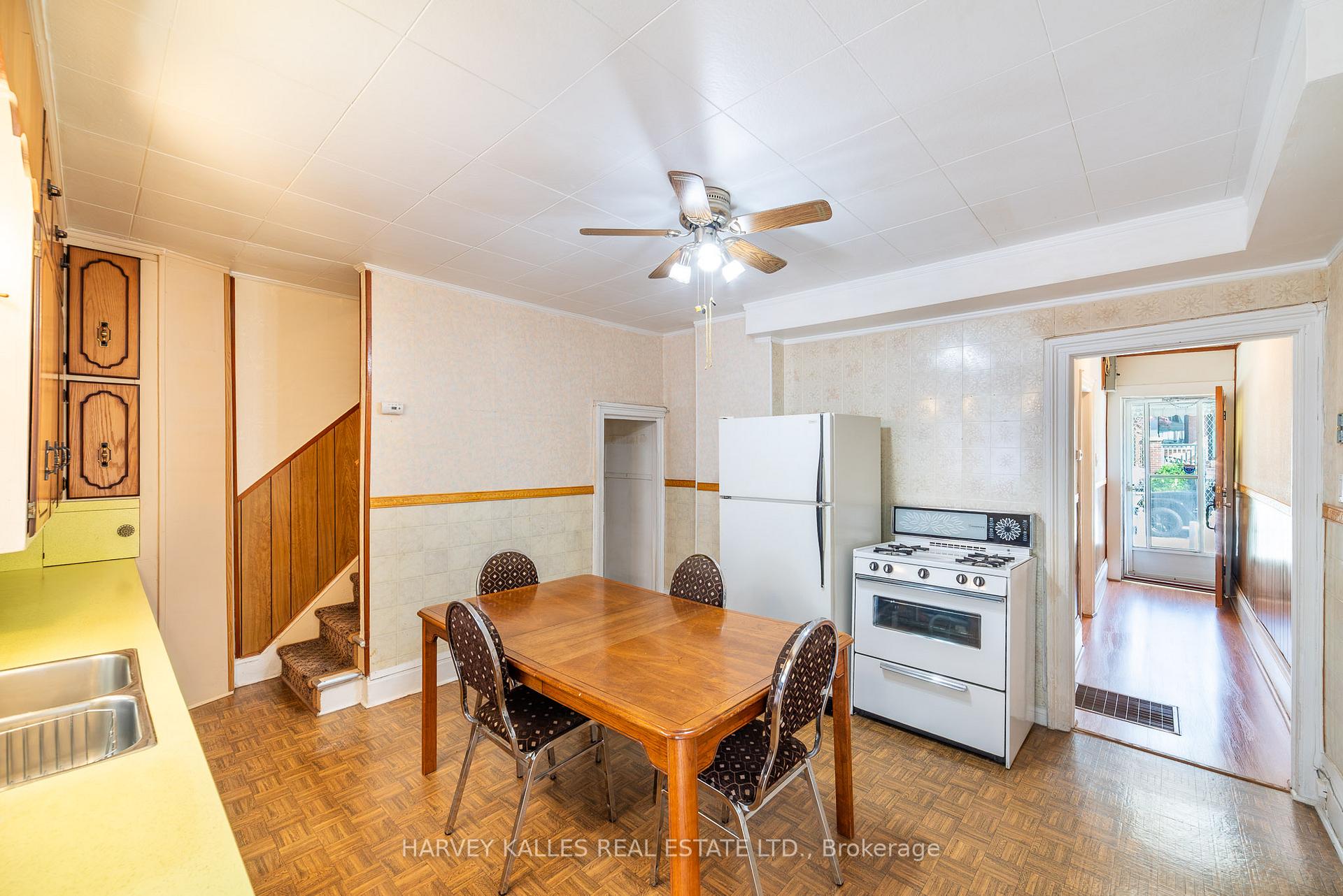 6 Crocker Avenue, Toronto
