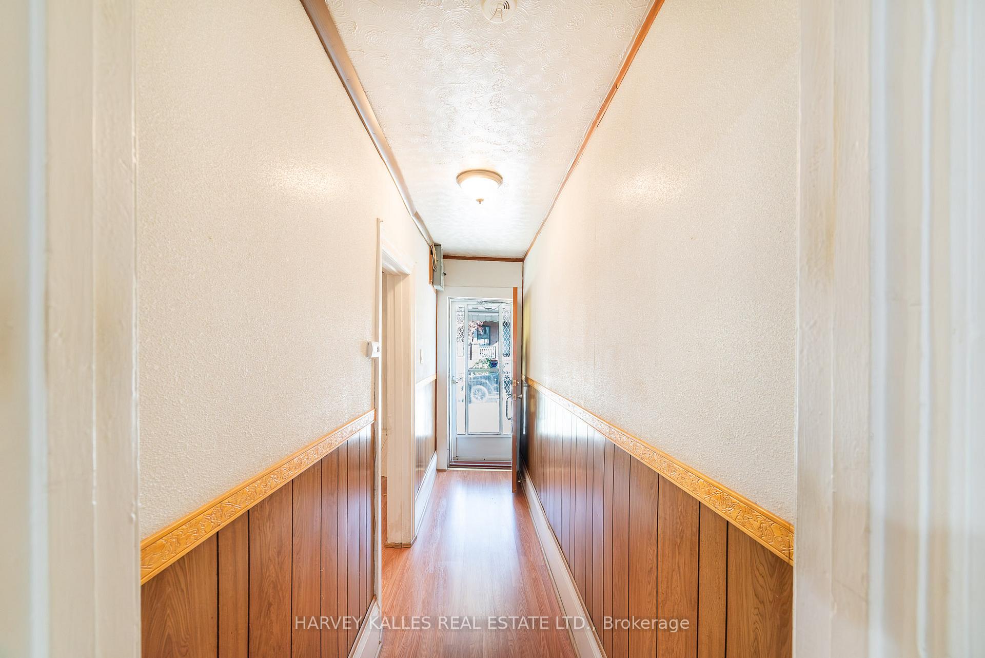 6 Crocker Avenue, Toronto
