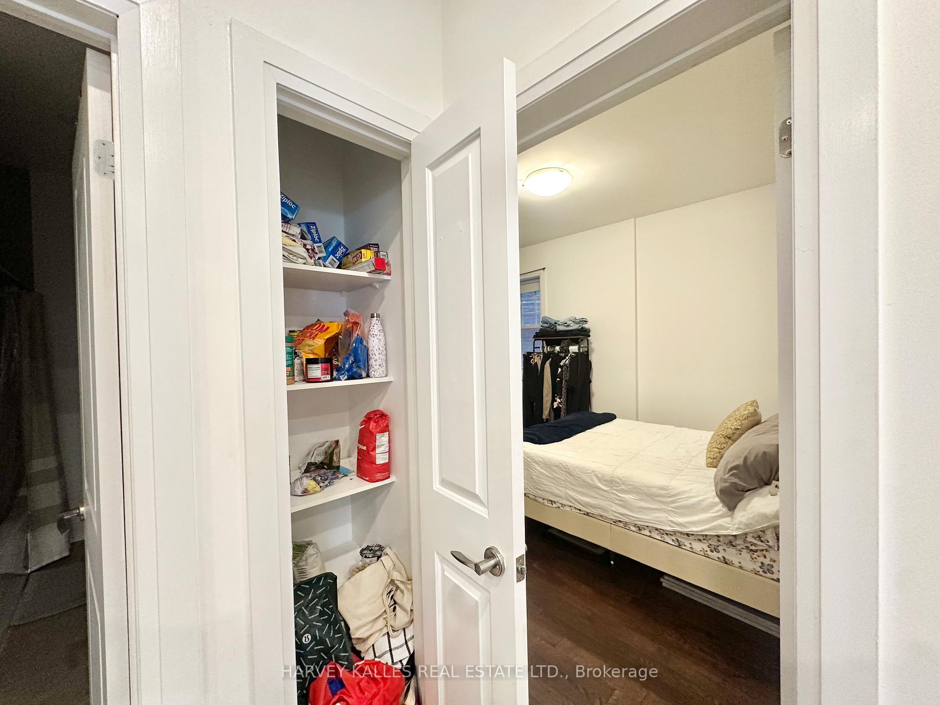 543 Palmerston Boulevard 2, Toronto Unit: 2