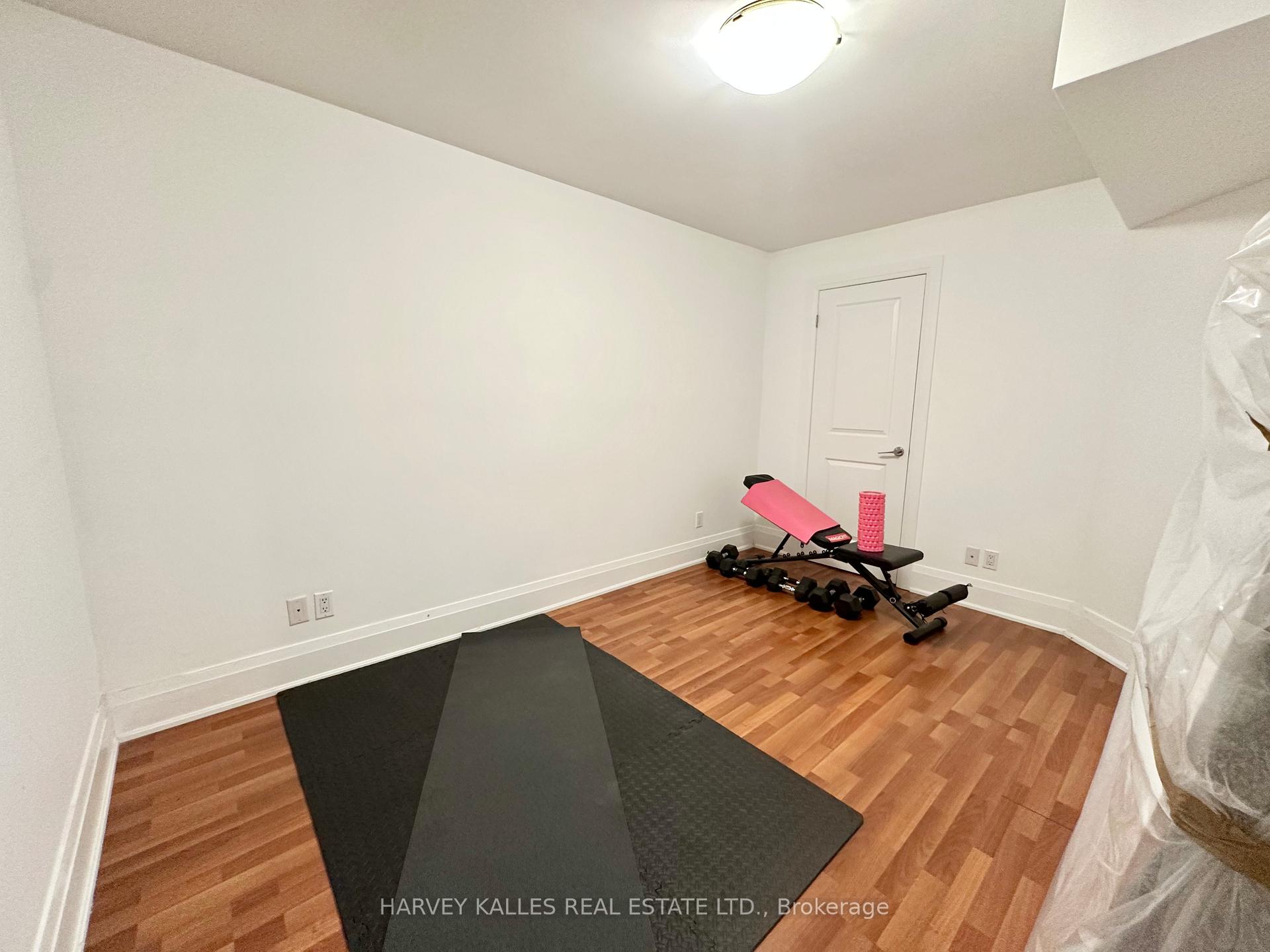 543 Palmerston Boulevard 2, Toronto Unit: 2
