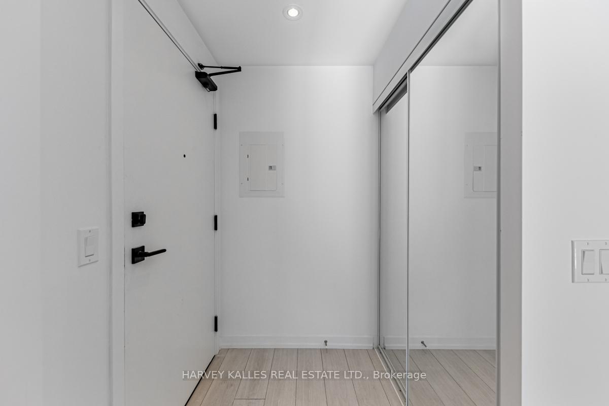 55 Mercer Street 1711, Toronto Unit: 1711