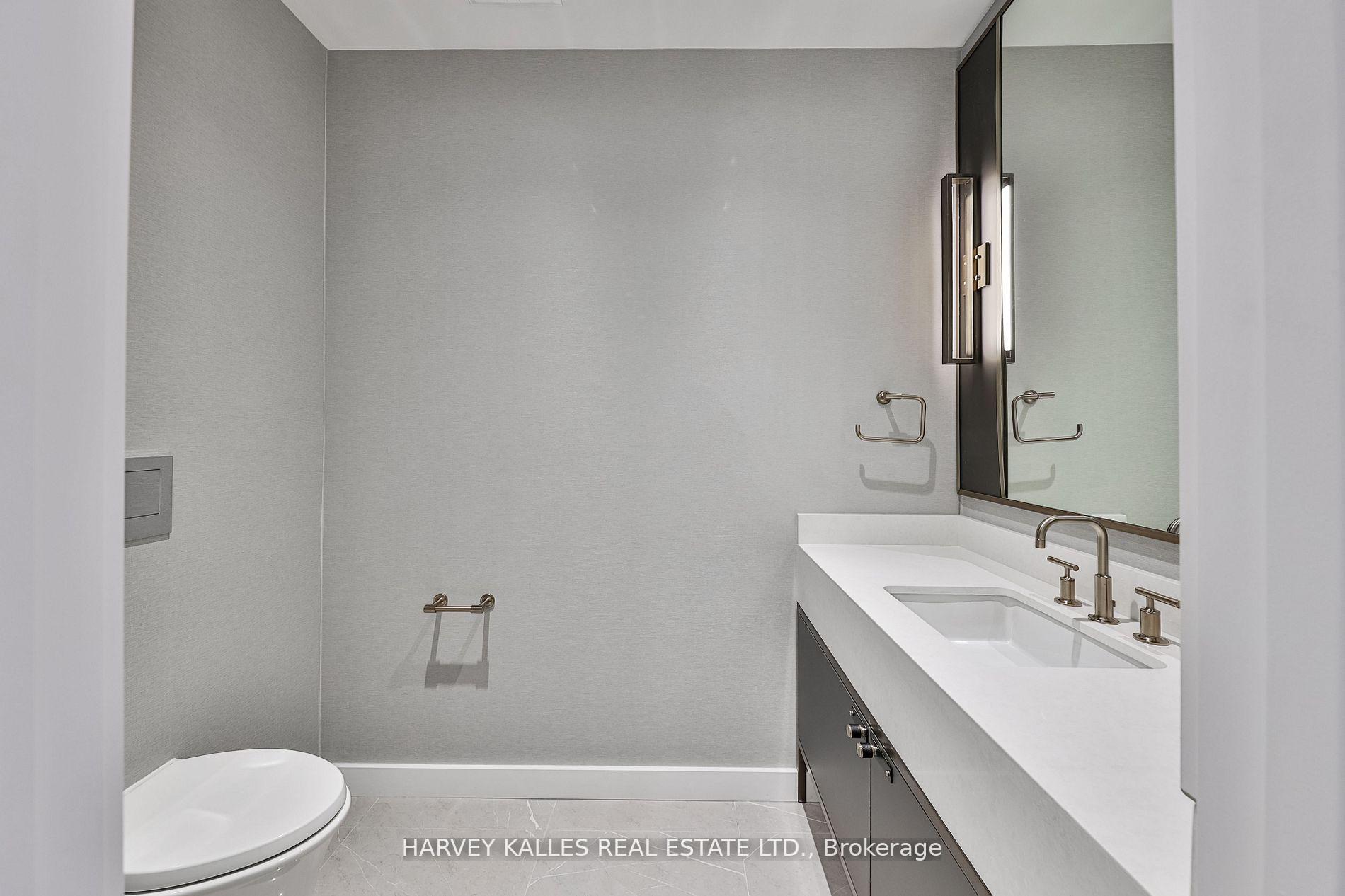 215 Lonsdale Road 1707, Toronto Unit: 1707