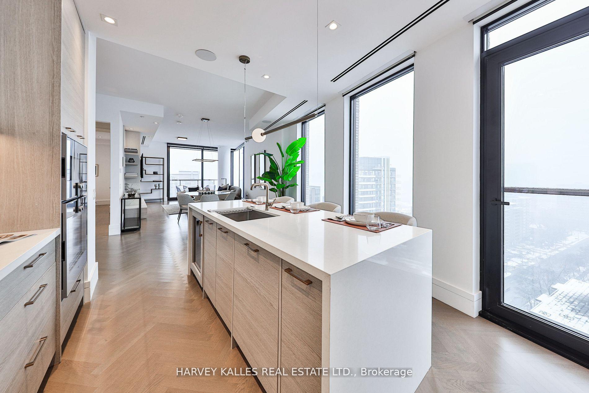 215 Lonsdale Road 1707, Toronto Unit: 1707