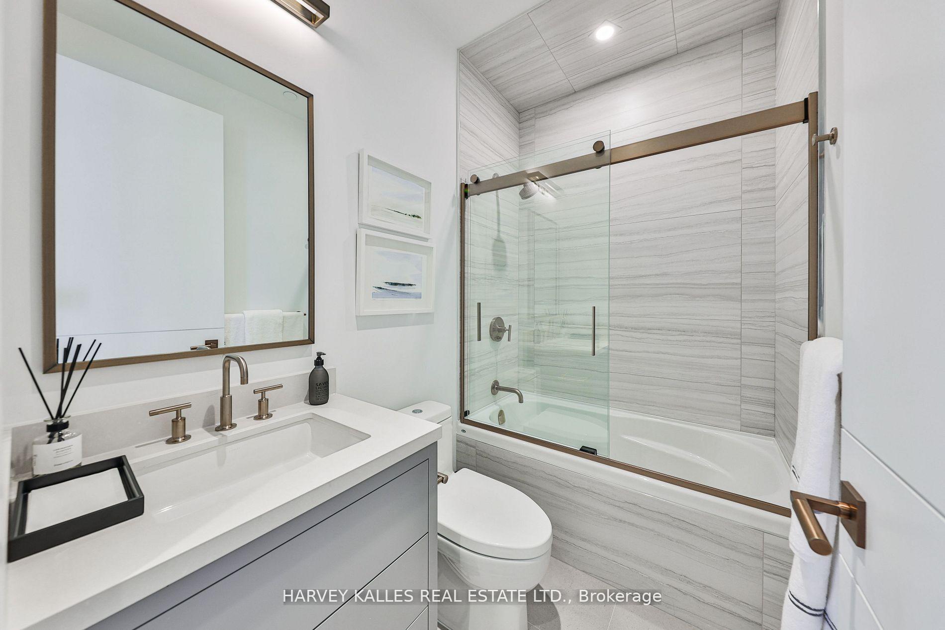 215 Lonsdale Road 1707, Toronto Unit: 1707