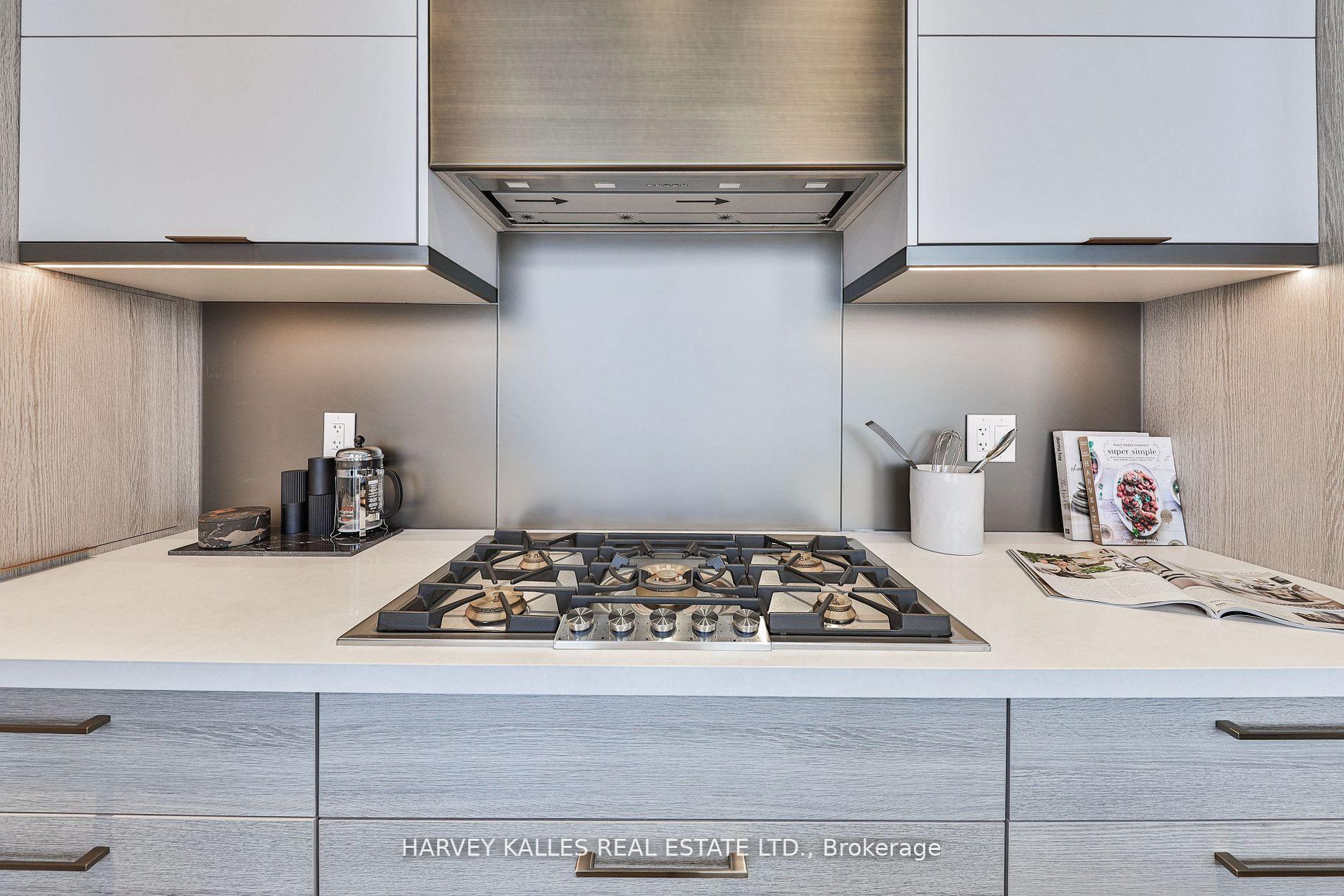 215 Lonsdale Road 1707, Toronto Unit: 1707