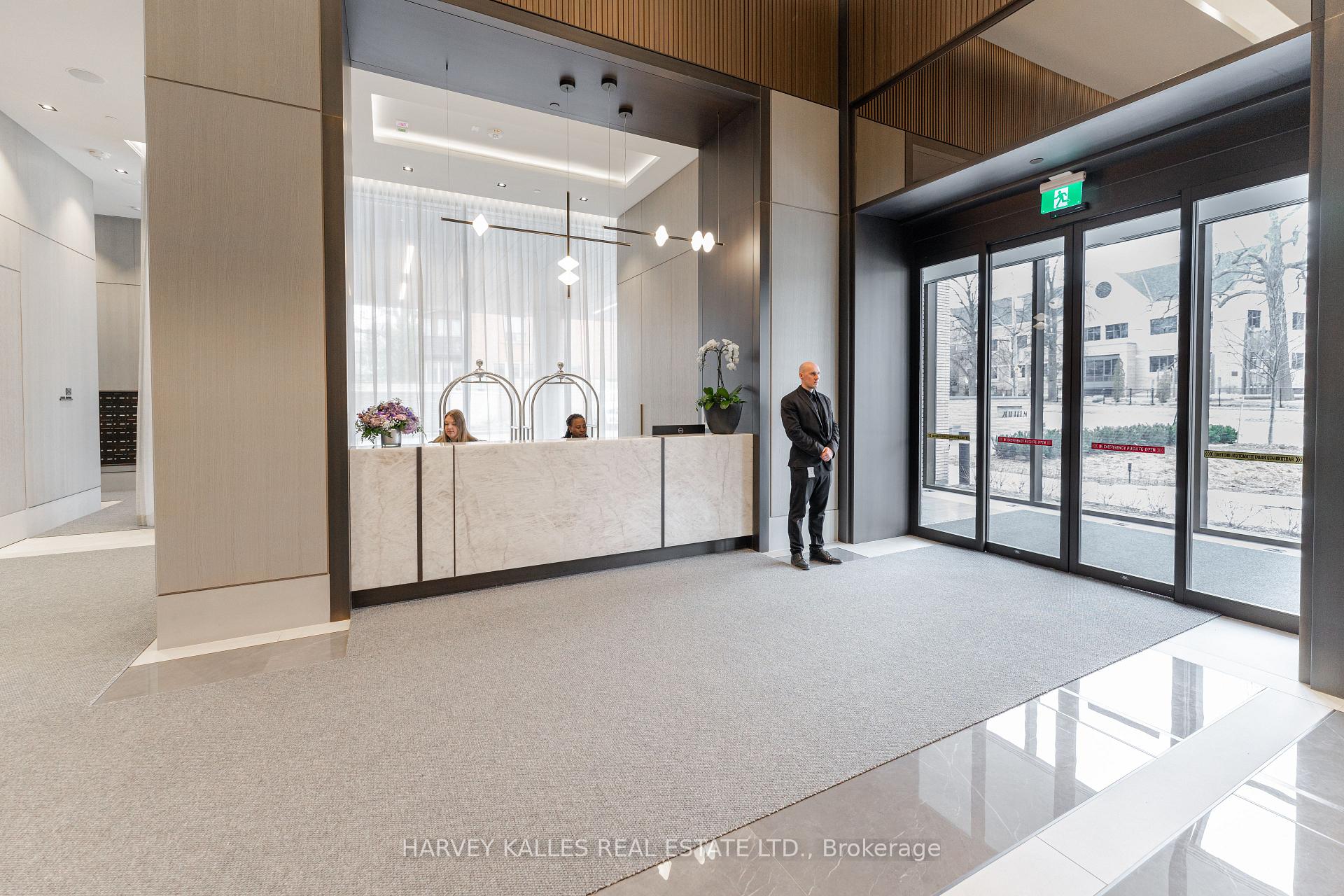 215 Lonsdale Road 1707, Toronto Unit: 1707