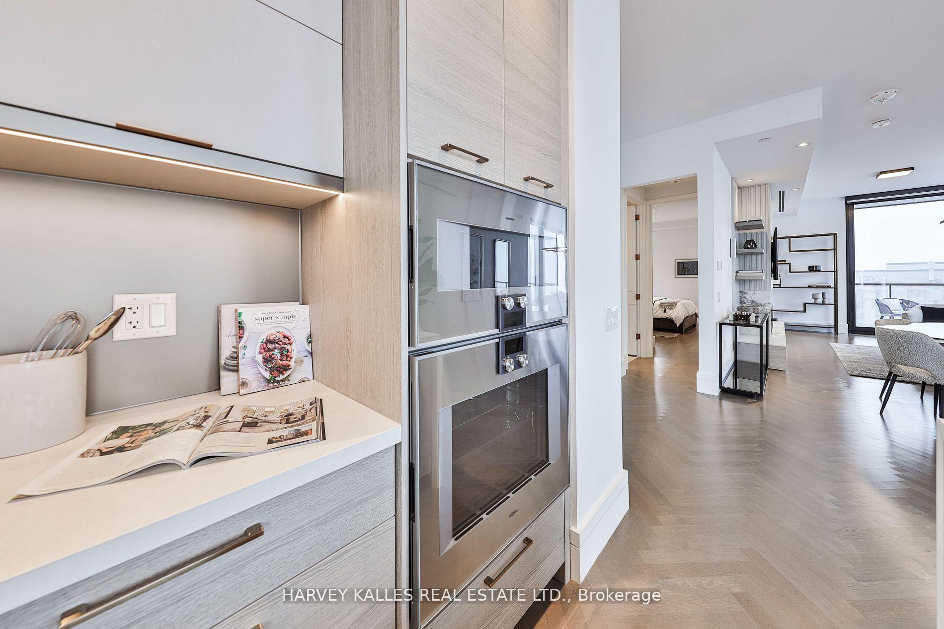 215 Lonsdale Road 1707, Toronto Unit: 1707