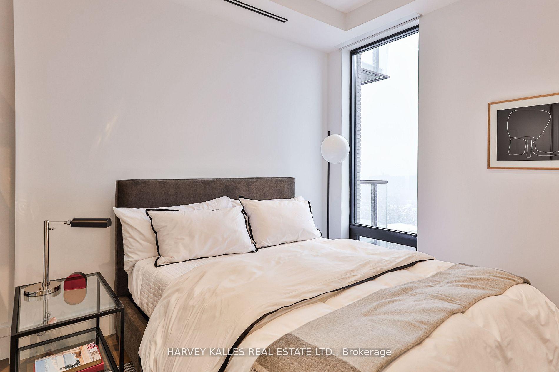 215 Lonsdale Road 1707, Toronto Unit: 1707