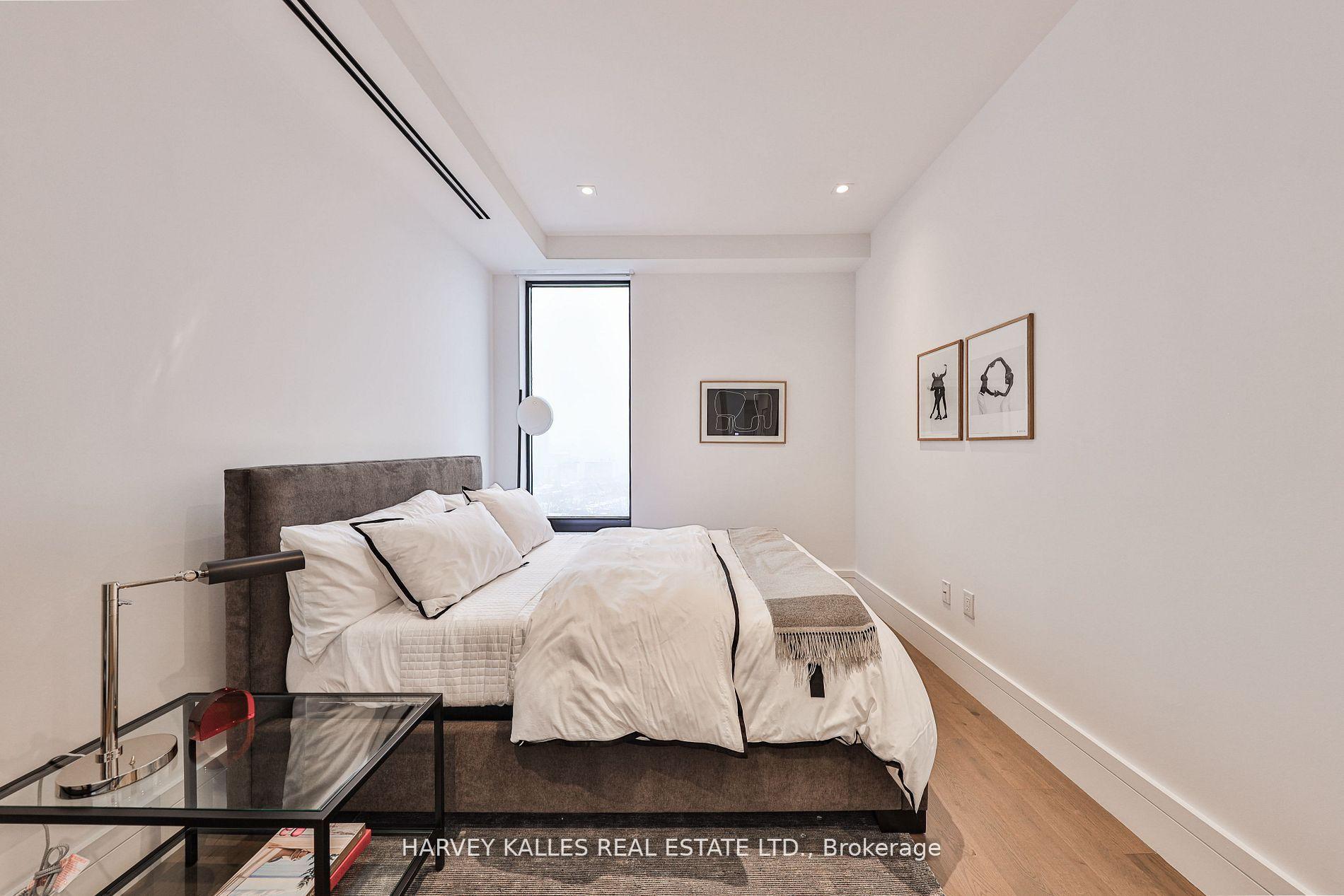 215 Lonsdale Road 1707, Toronto Unit: 1707