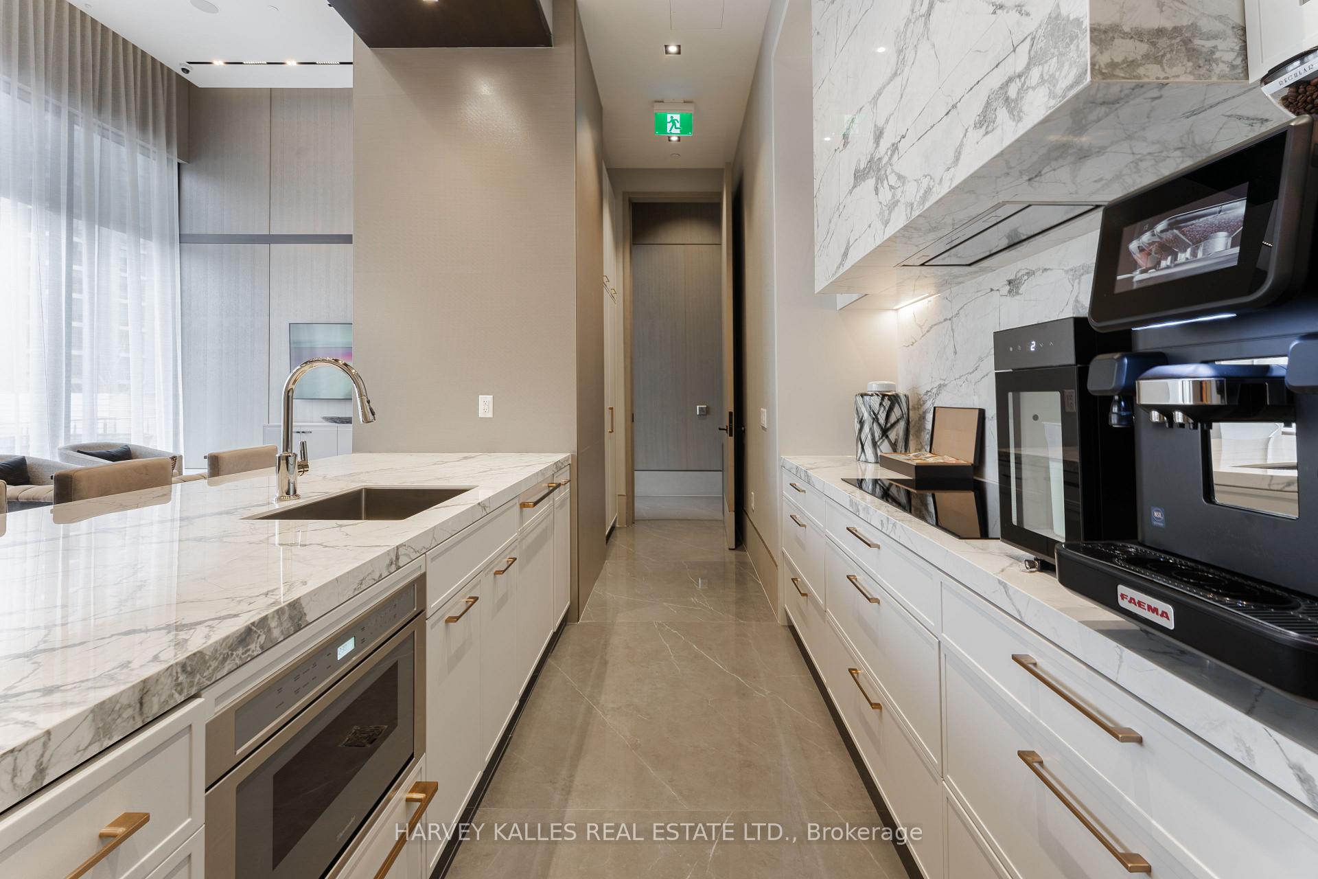 215 Lonsdale Road 1707, Toronto Unit: 1707