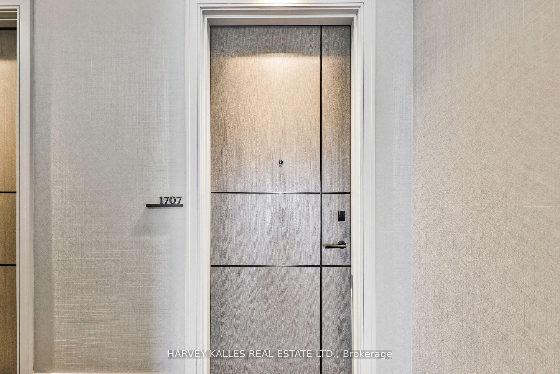 215 Lonsdale Road 1707, Toronto Unit: 1707