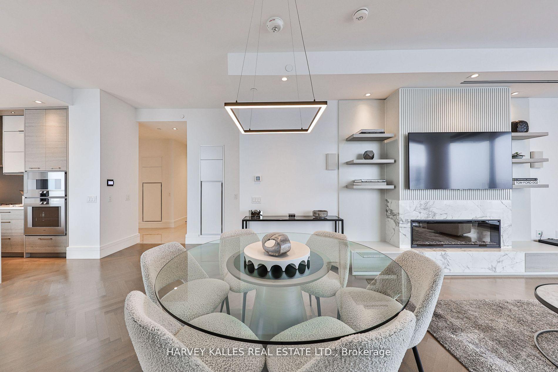 215 Lonsdale Road 1707, Toronto Unit: 1707