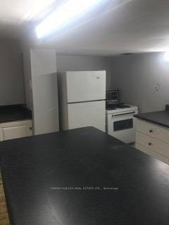 195 Poyntz Avenue Lower, Toronto Unit: Lower